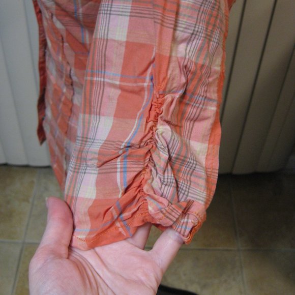 NWT Guess red white plaid logo shirt top XS extra small - Picture 4 of 8